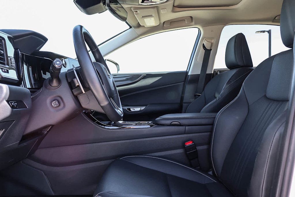Thumbnail: 2025 Lexus ES - 10