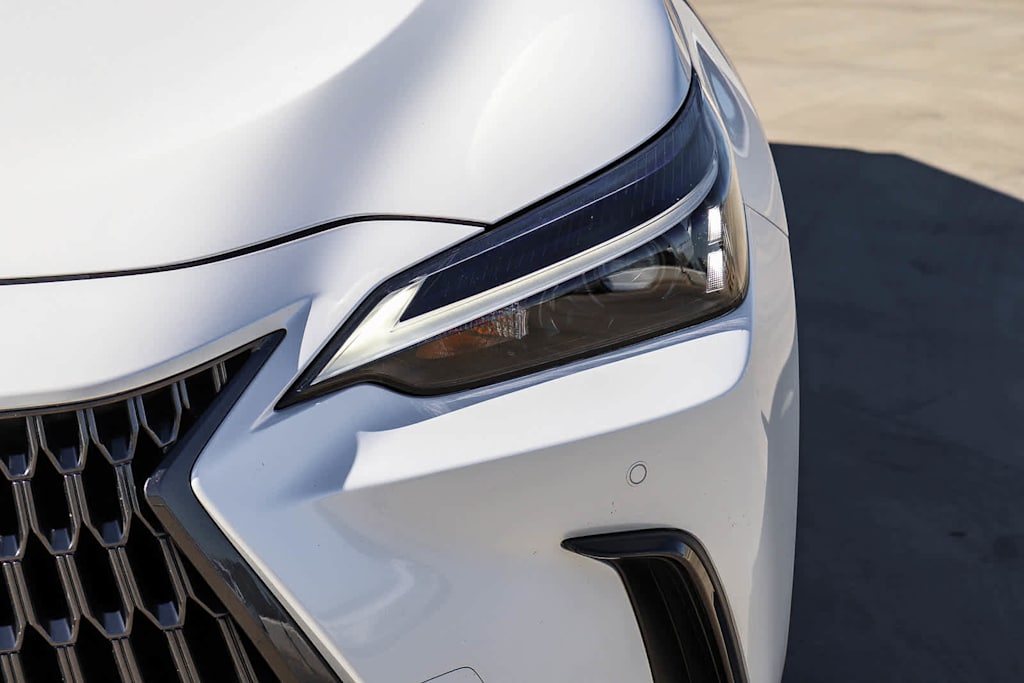 Thumbnail: 2025 Lexus ES - 19