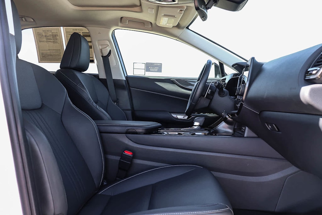 Thumbnail: 2025 Lexus ES - 9