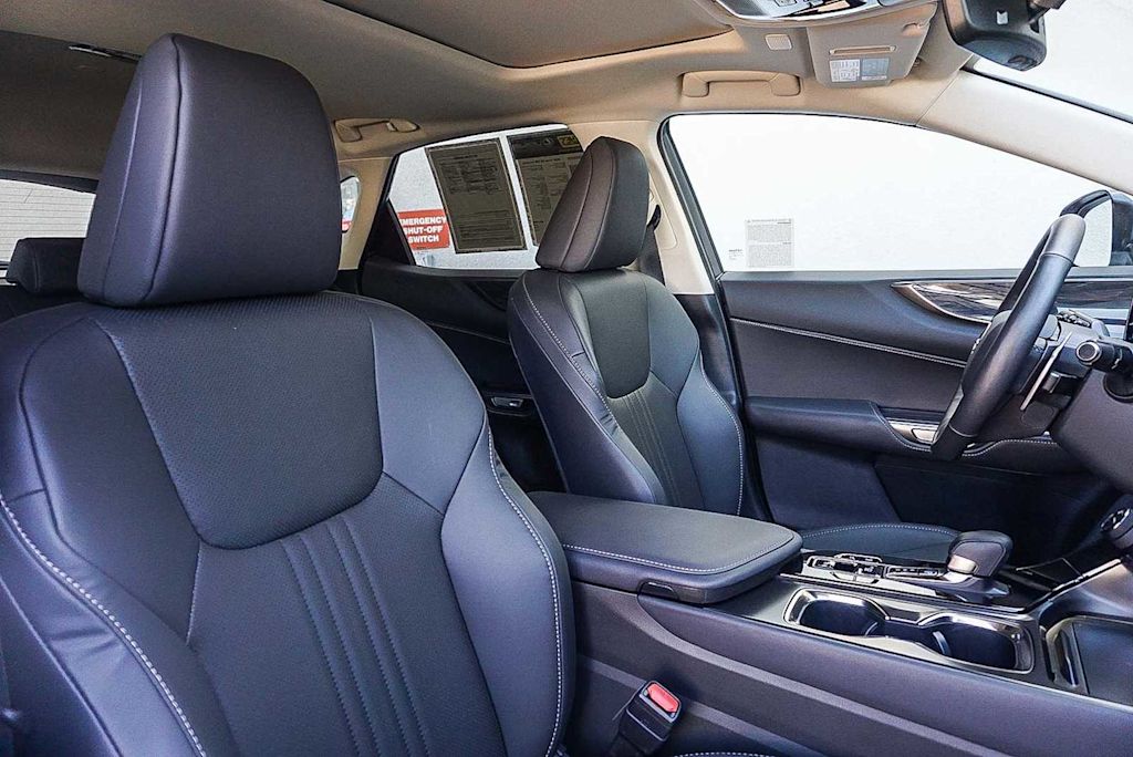 Thumbnail: 2026 Lexus ES - 9