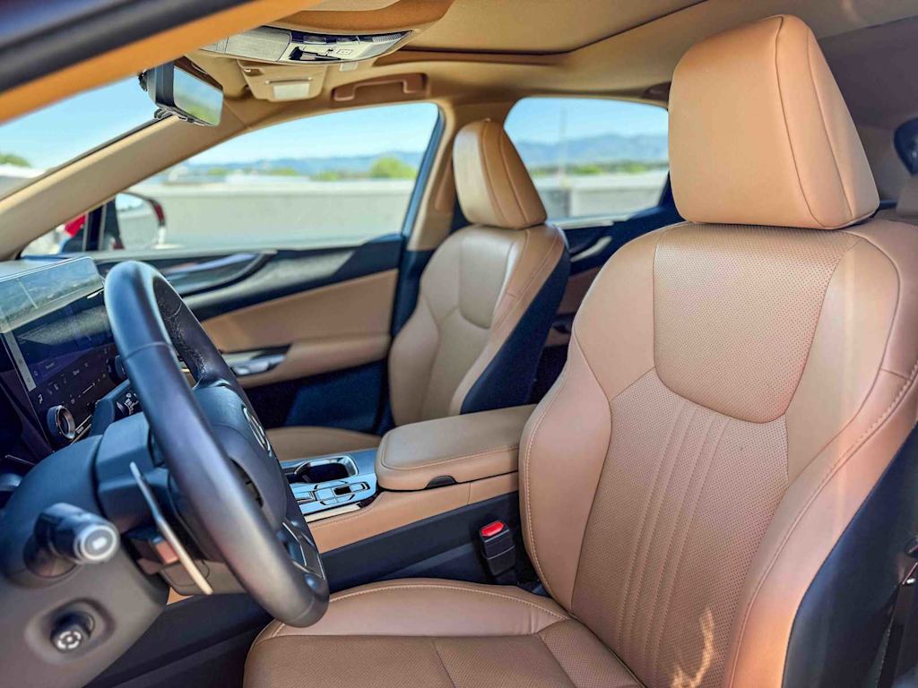 Thumbnail: 2025 Lexus ES - 10