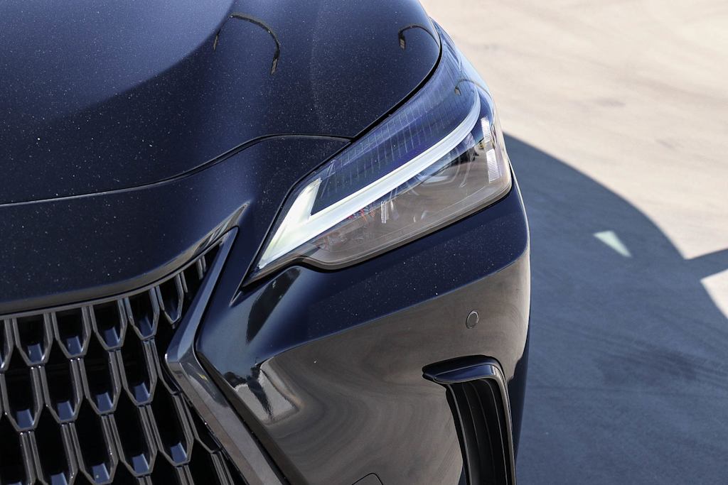 Thumbnail: 2025 Lexus ES - 6