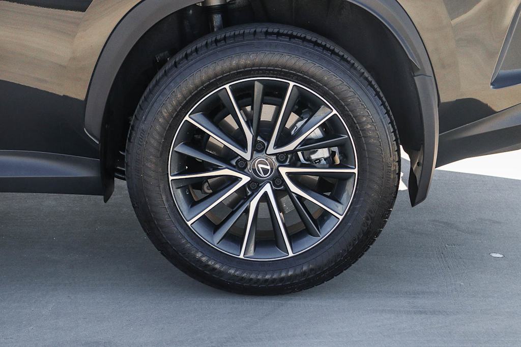 Thumbnail: 2025 Lexus ES - 22