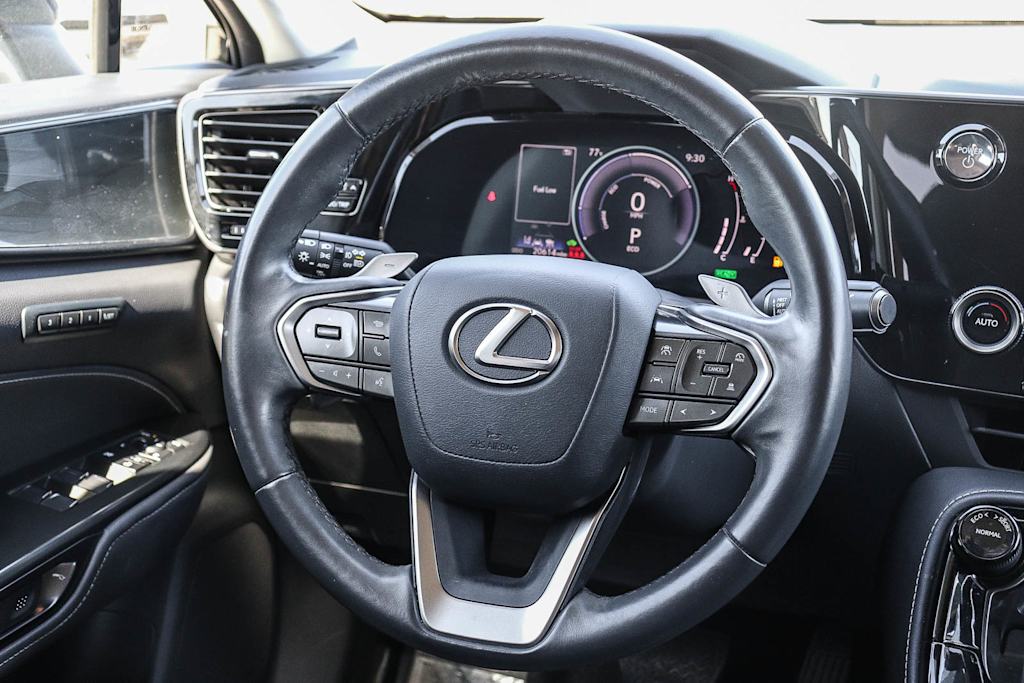 Thumbnail: 2025 Lexus ES - 9
