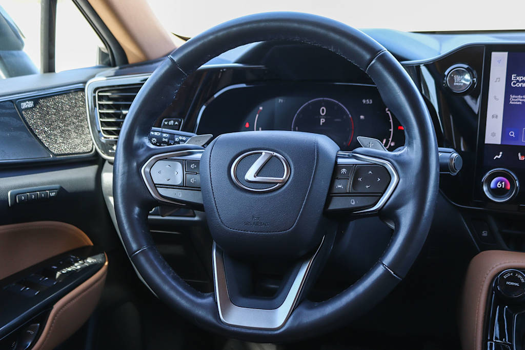 Thumbnail: 2024 Lexus ES - 9