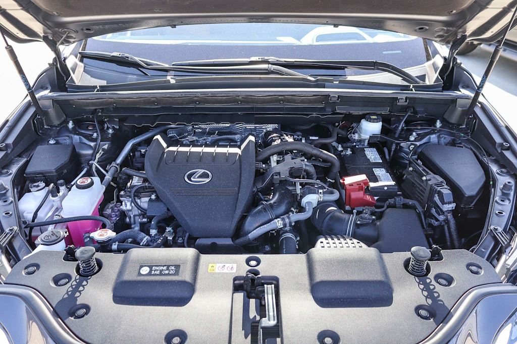 Thumbnail: 2024 Lexus ES - 8