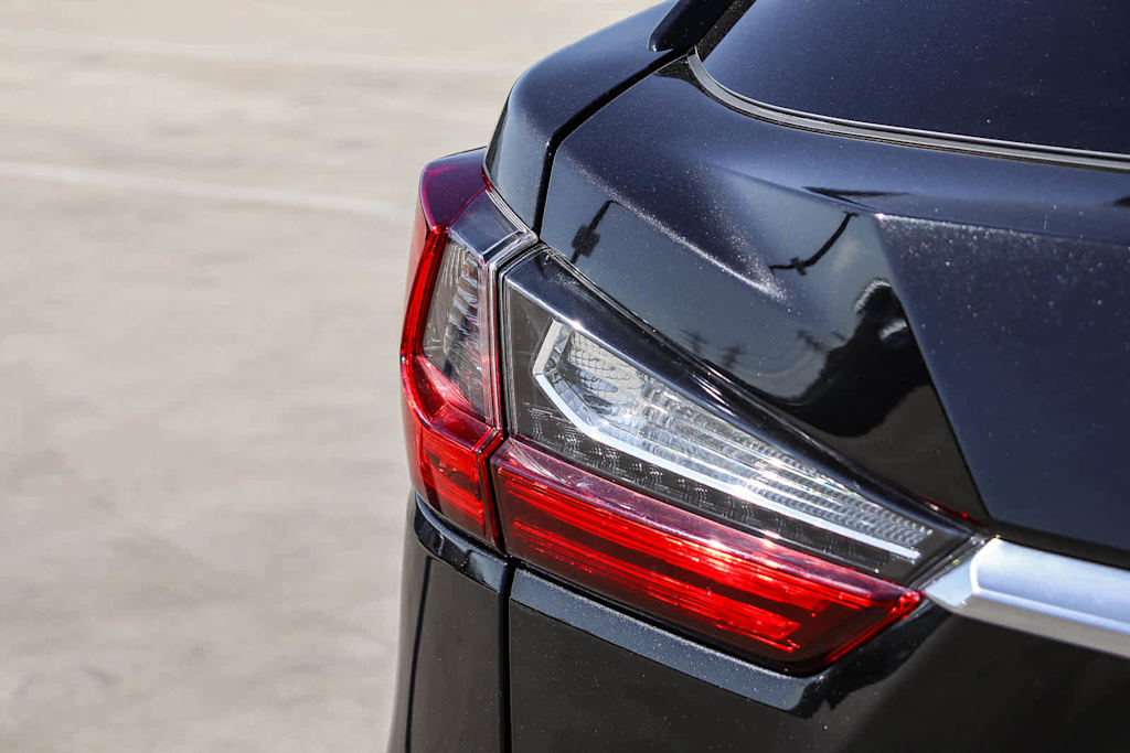 Thumbnail: 2022 Lexus RX - 19
