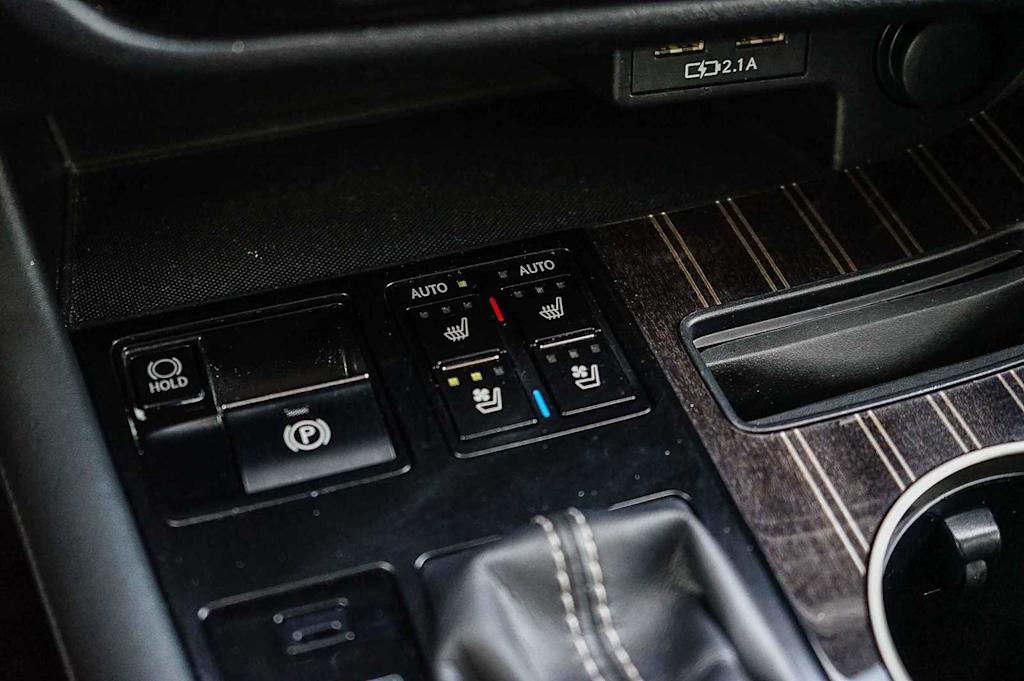 Thumbnail: 2020 Lexus RX - 29
