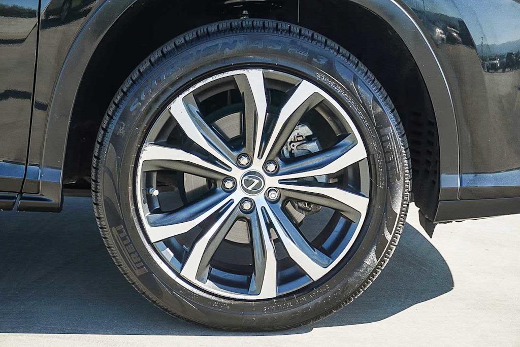 Thumbnail: 2019 Lexus RX - 6