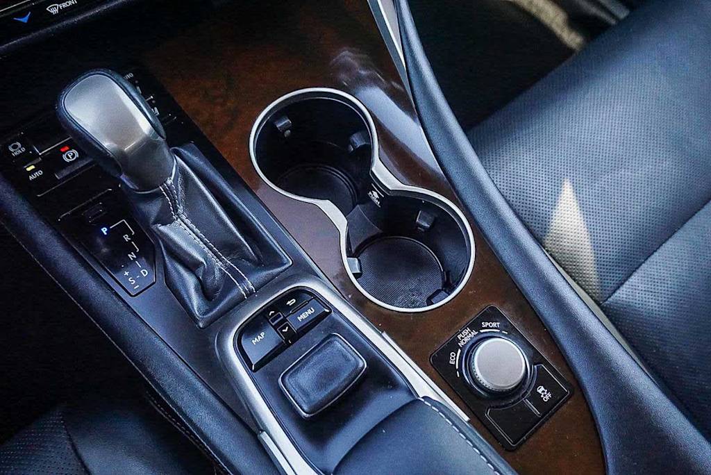 Thumbnail: 2019 Lexus RX - 27