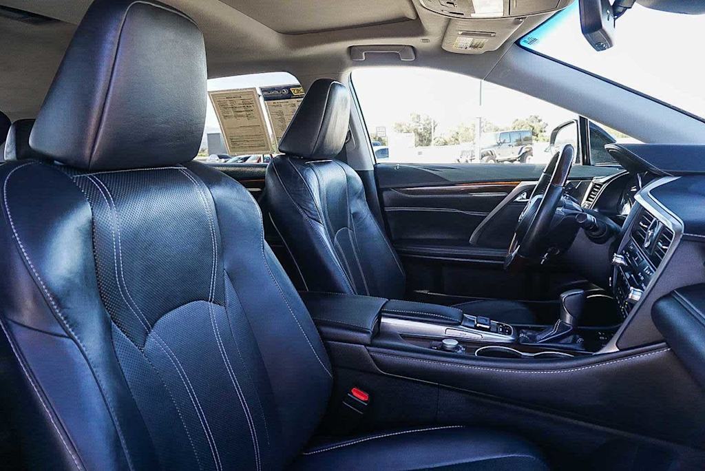 Thumbnail: 2019 Lexus RX - 9