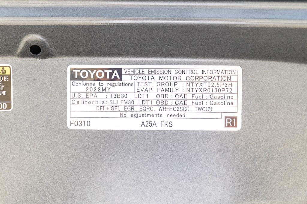 Thumbnail: 2022 Toyota RAV4 - 18