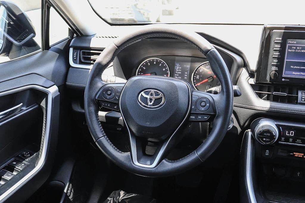 Thumbnail: 2022 Toyota RAV4 - 12