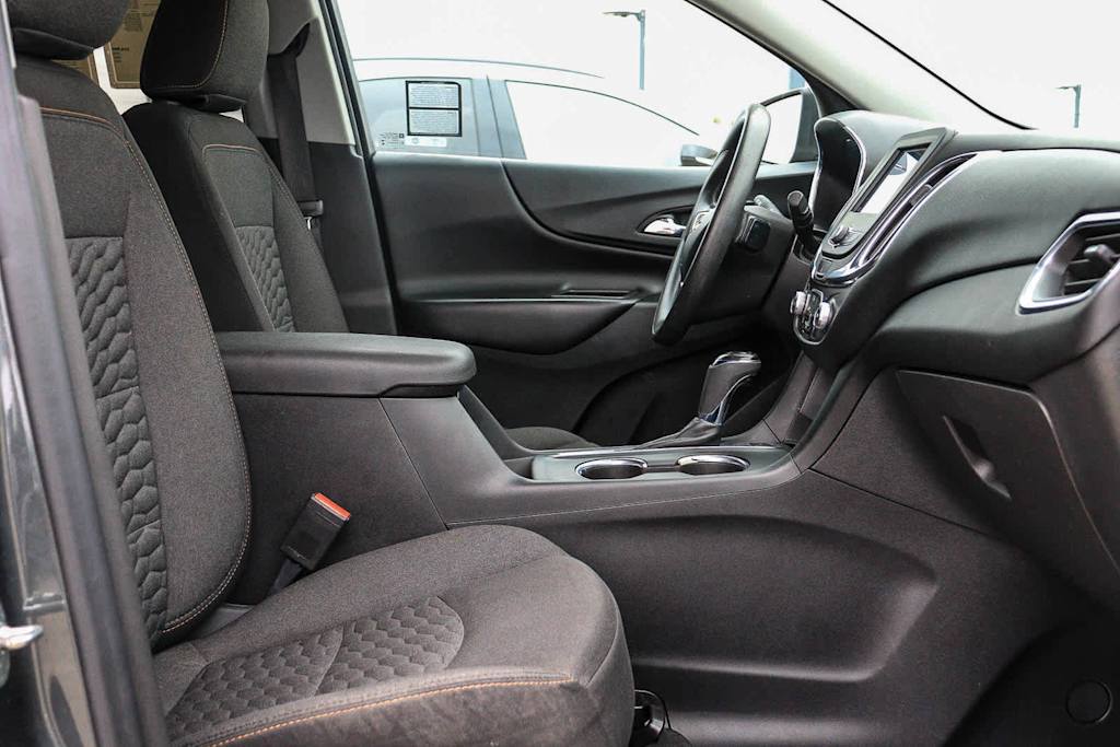 Thumbnail: 2020 Chevrolet Equinox - 10