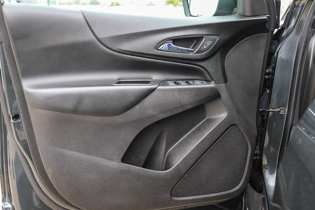 Thumbnail: 2020 Chevrolet Equinox - 26