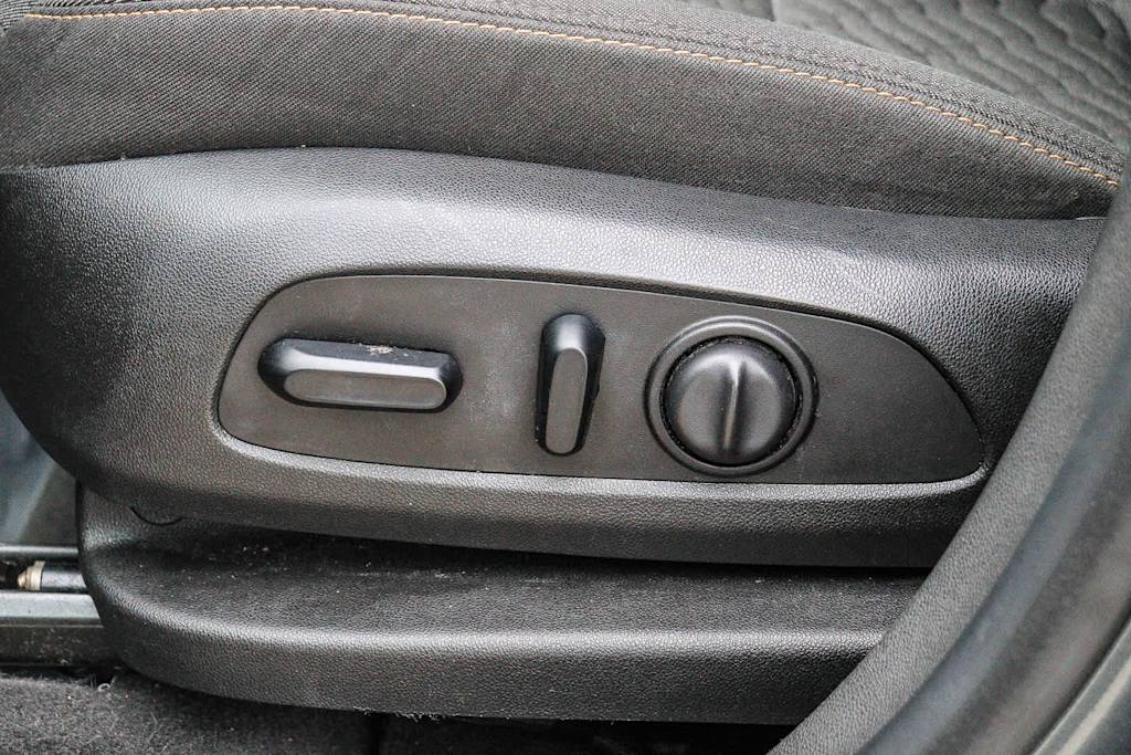 Thumbnail: 2020 Chevrolet Equinox - 25
