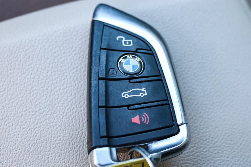 Thumbnail: 2020 BMW 3 Series - 16