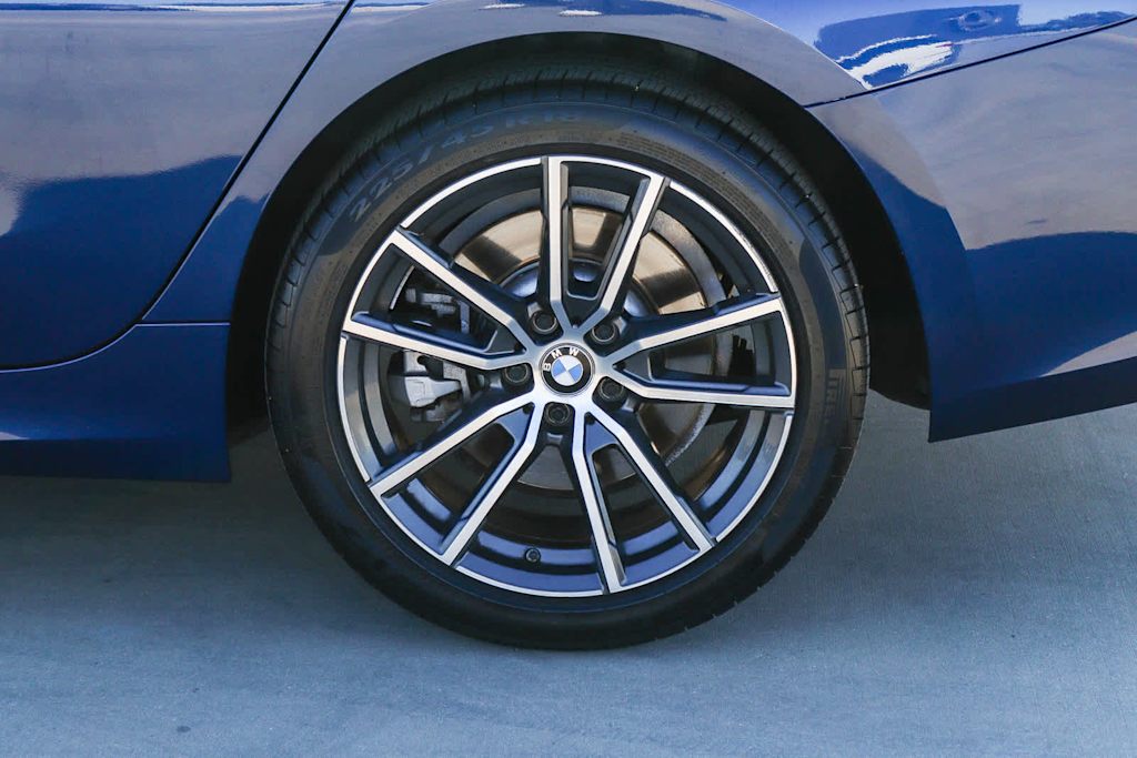 Thumbnail: 2020 BMW 3 Series - 24
