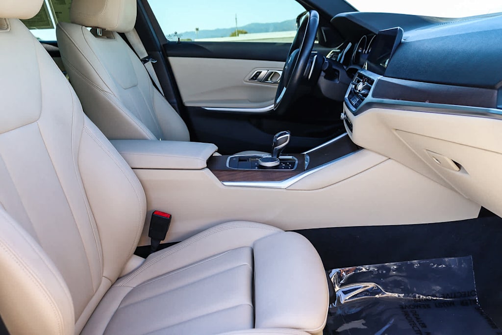 Thumbnail: 2020 BMW 3 Series - 9