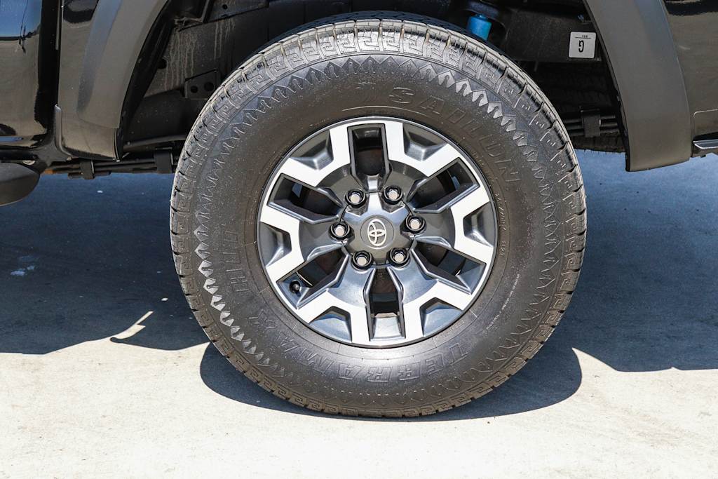 Thumbnail: 2022 Toyota Tacoma - 24