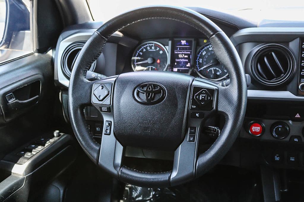 Thumbnail: 2022 Toyota Tacoma - 9