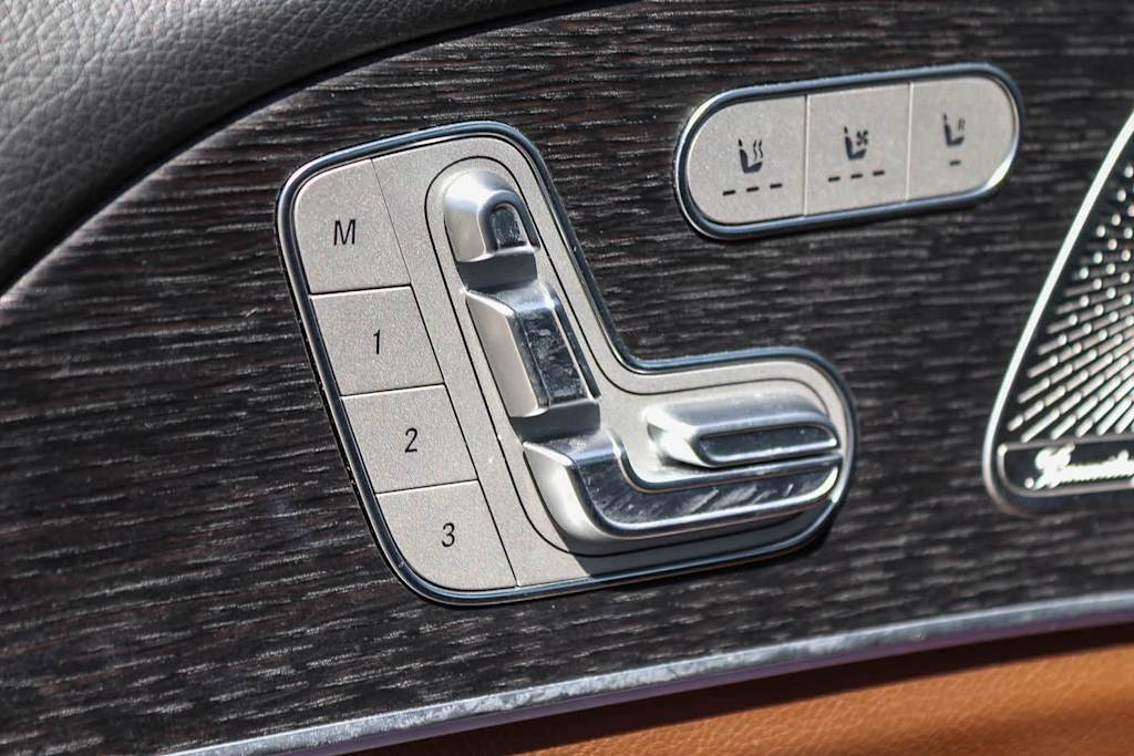 Thumbnail: 2024 Mercedes-Benz GLS - 28