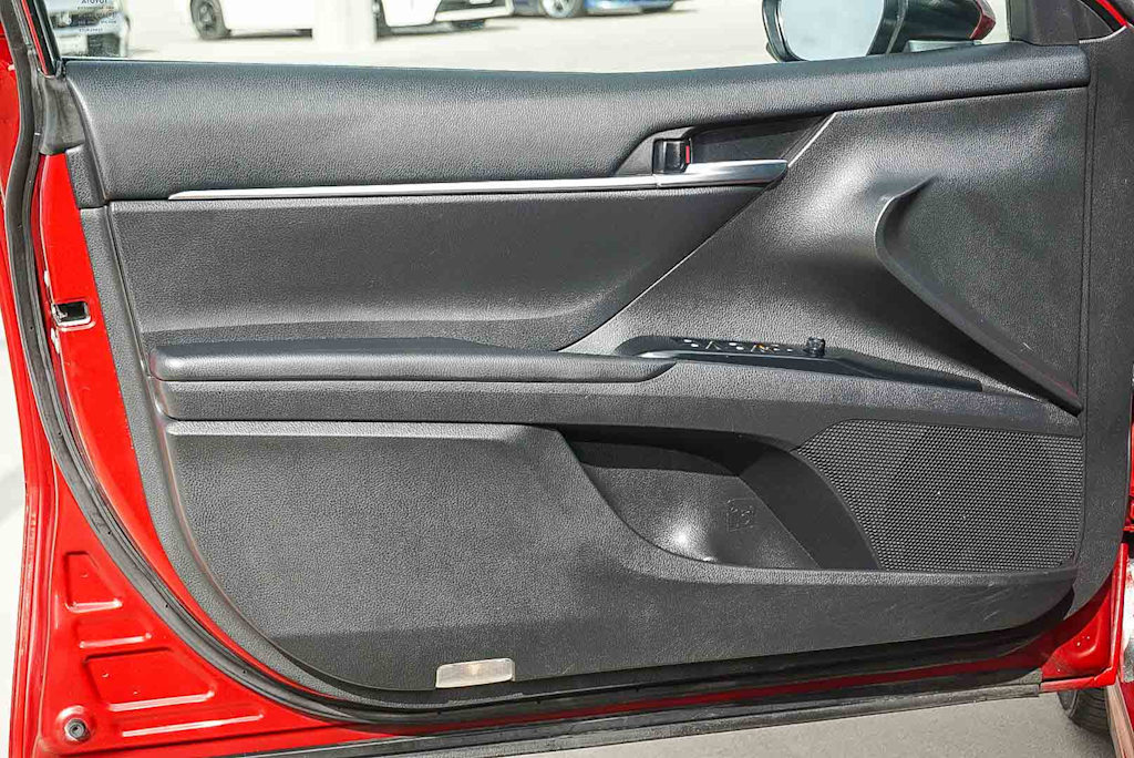 Thumbnail: 2018 Toyota Camry - 26