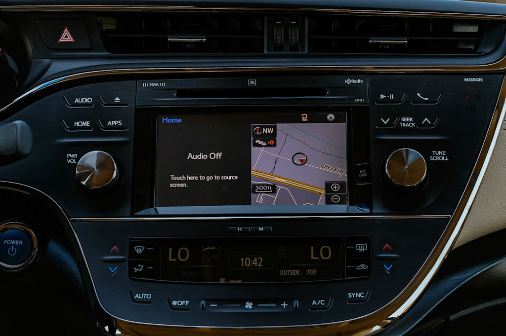 2017 Toyota Avalon Limited 22
