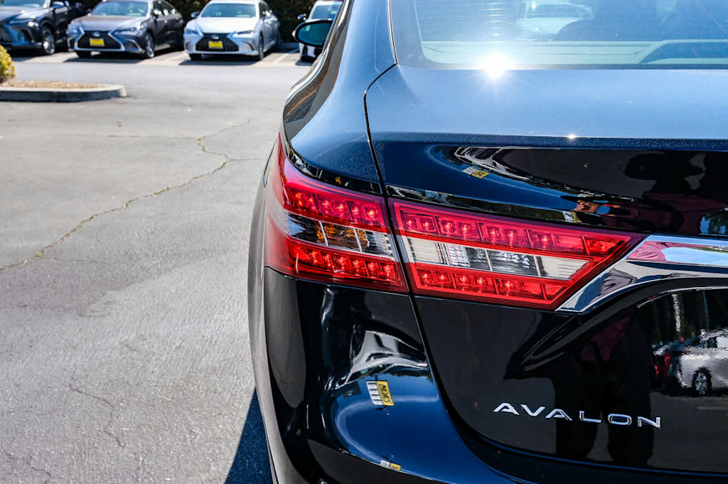 2017 Toyota Avalon Limited 20