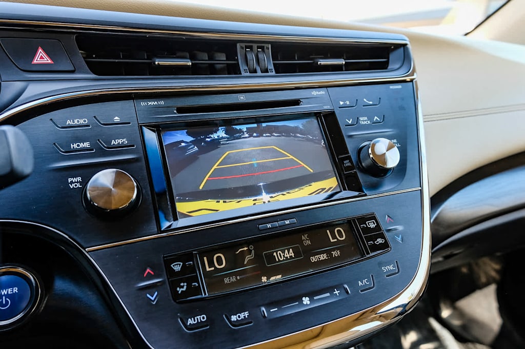 2017 Toyota Avalon Limited 27