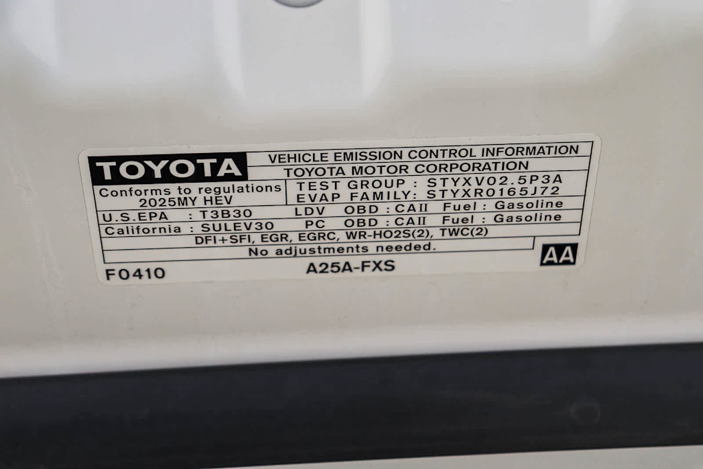 Thumbnail: 2025 Toyota Camry - 16