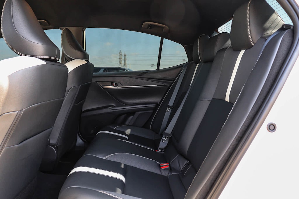 Thumbnail: 2025 Toyota Camry - 11