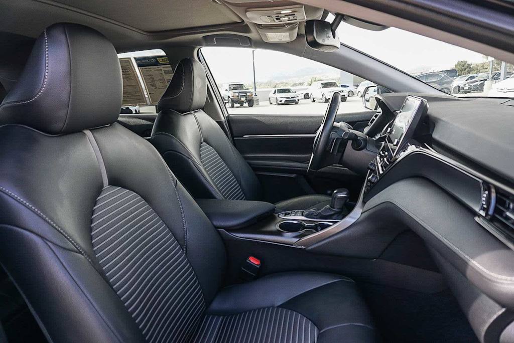 Thumbnail: 2024 Toyota Camry - 9