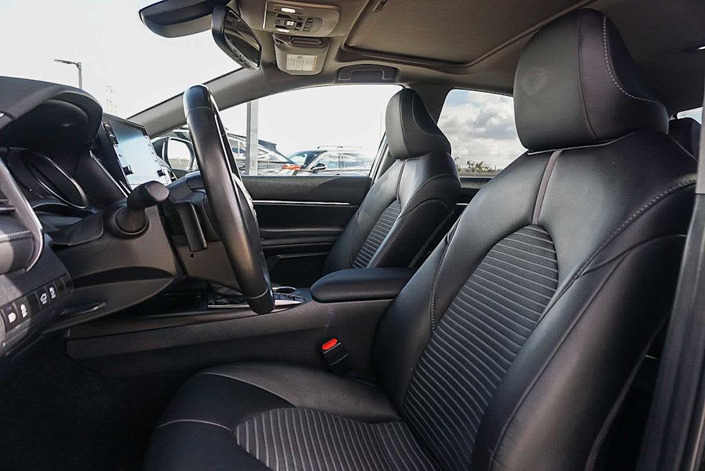 Thumbnail: 2024 Toyota Camry - 10