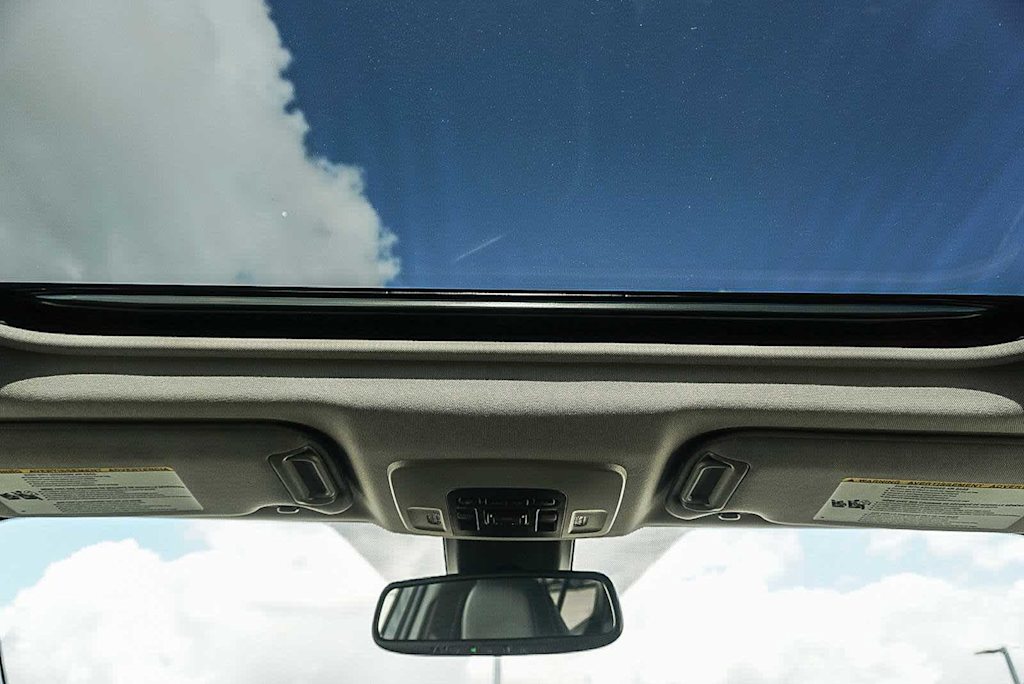 Thumbnail: 2024 Toyota Camry - 24