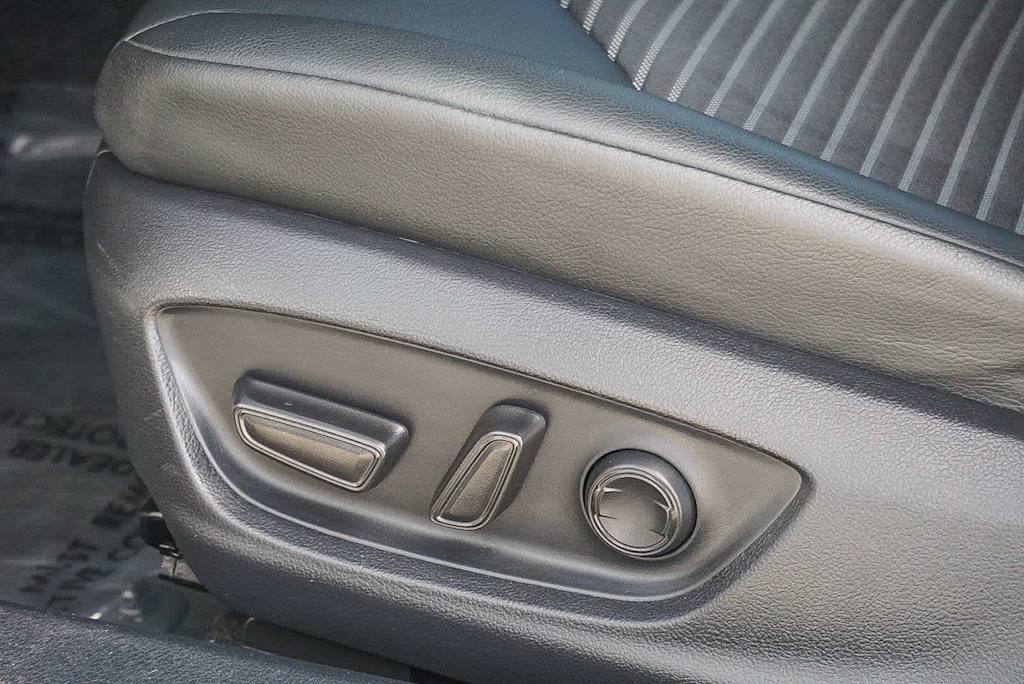 Thumbnail: 2024 Toyota Camry - 25