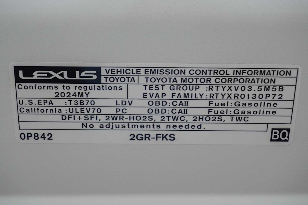 Thumbnail: 2024 Lexus ES - 16