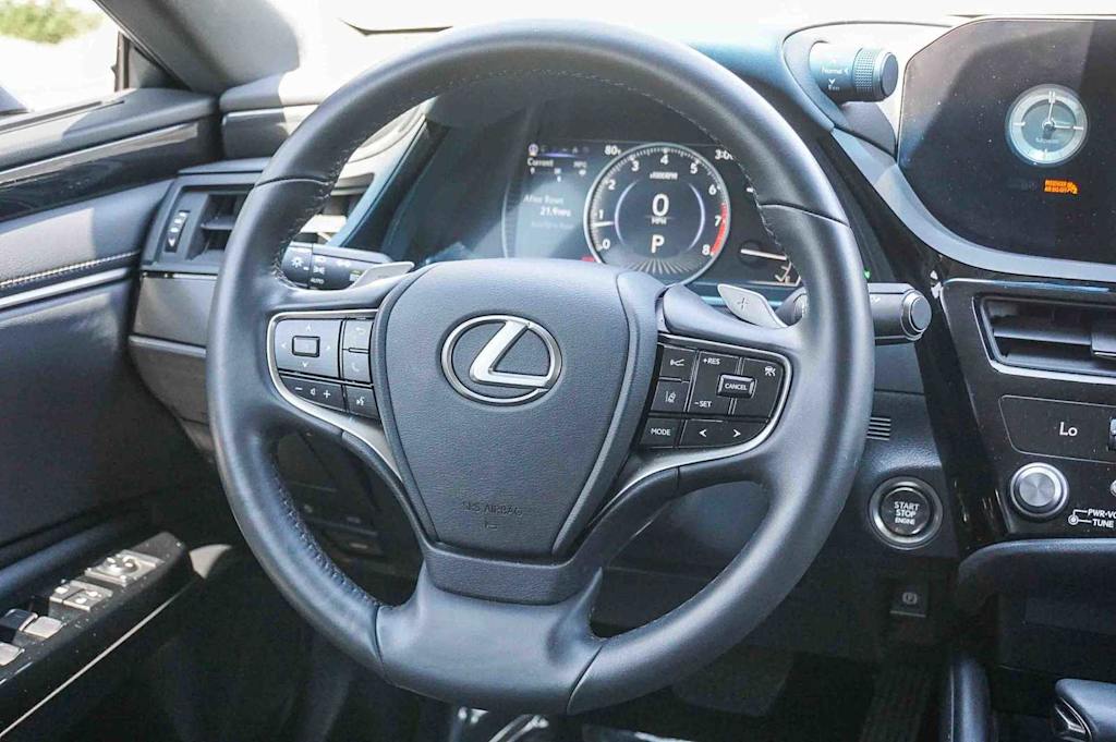 Thumbnail: 2024 Lexus ES - 2