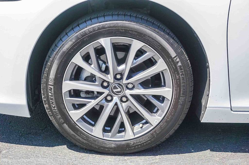Thumbnail: 2024 Lexus ES - 6