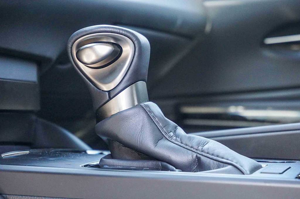 Thumbnail: 2024 Lexus ES - 12