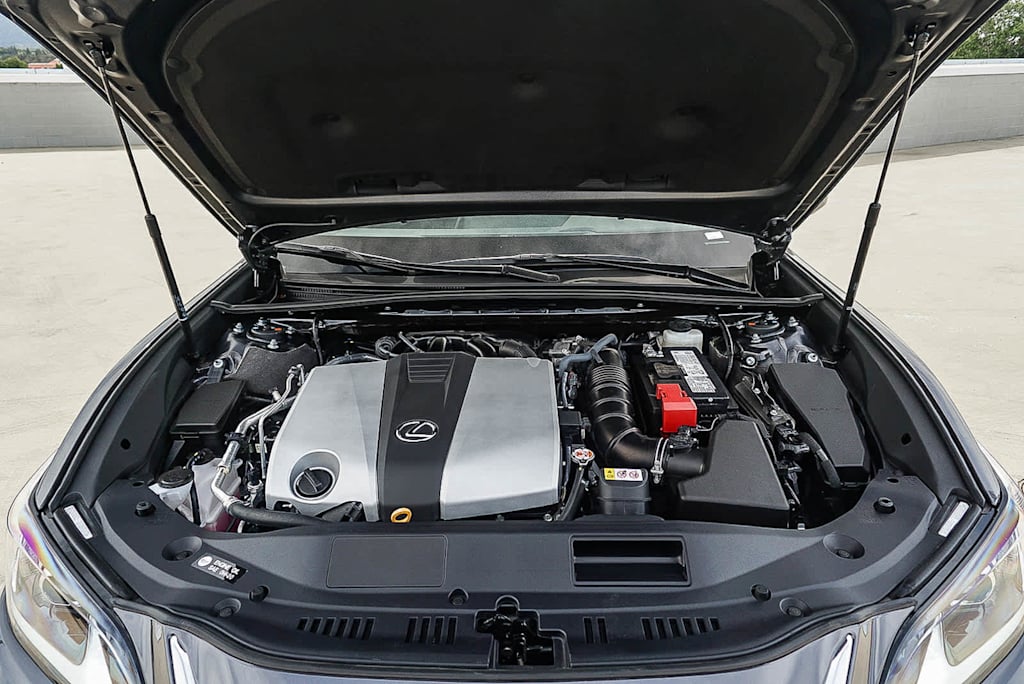 Thumbnail: 2025 Lexus ES - 8