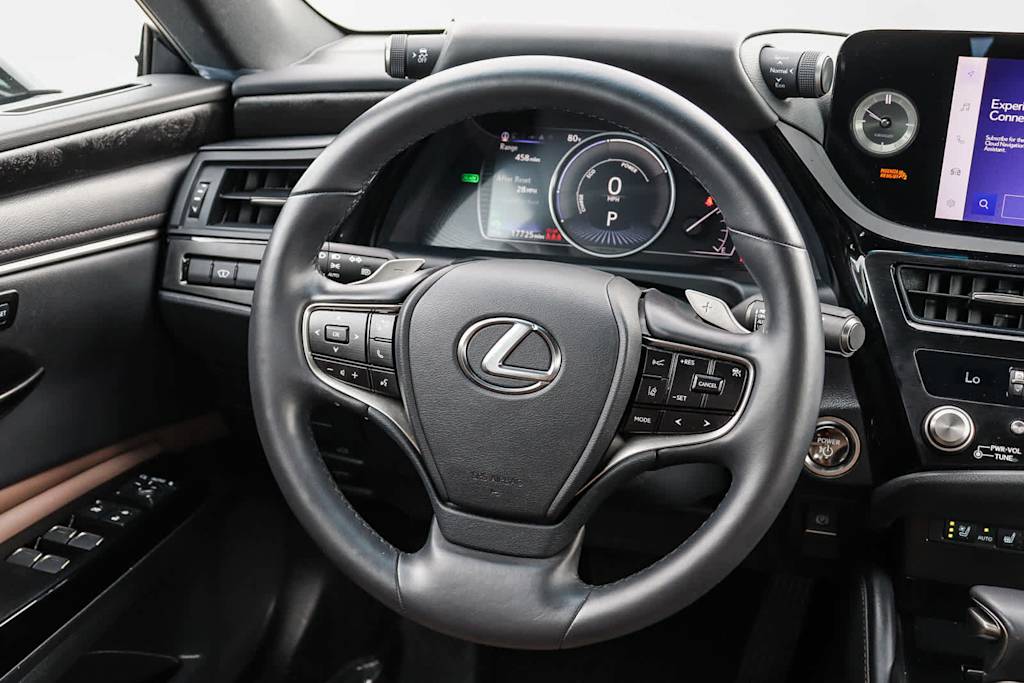 Thumbnail: 2025 Lexus ES - 9