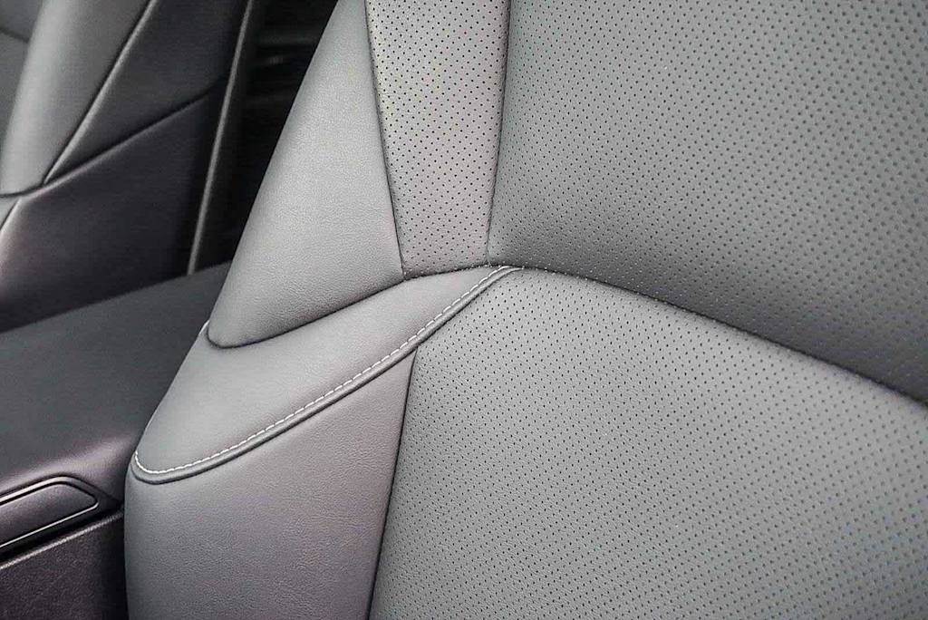 Thumbnail: 2025 Lexus ES - 23