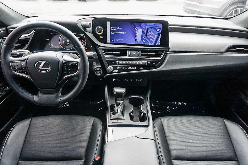 Thumbnail: 2025 Lexus ES - 2