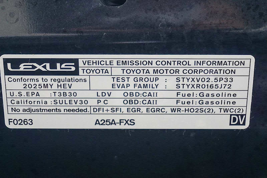 Thumbnail: 2025 Lexus ES - 18