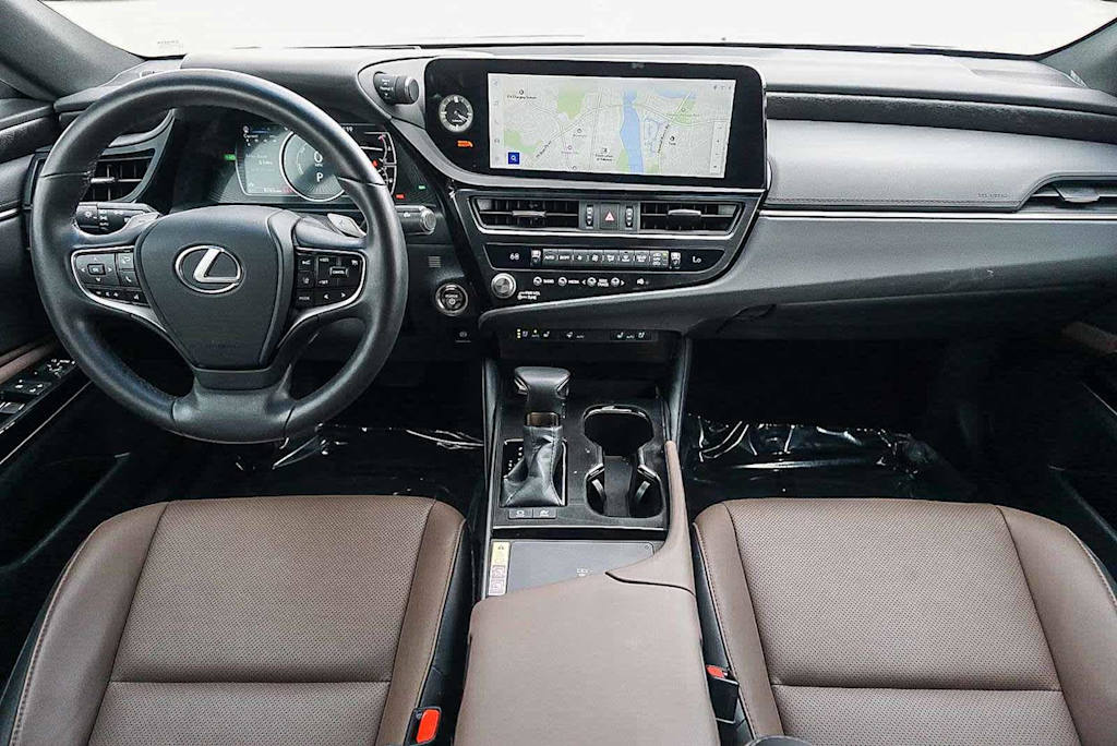 Thumbnail: 2025 Lexus ES - 2