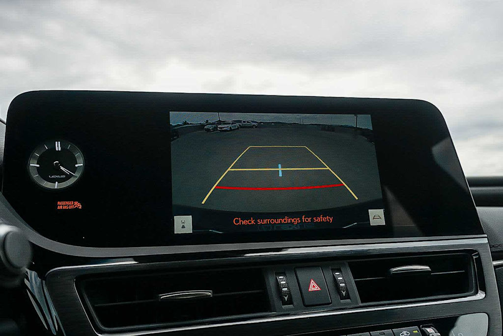 Thumbnail: 2025 Lexus ES - 28