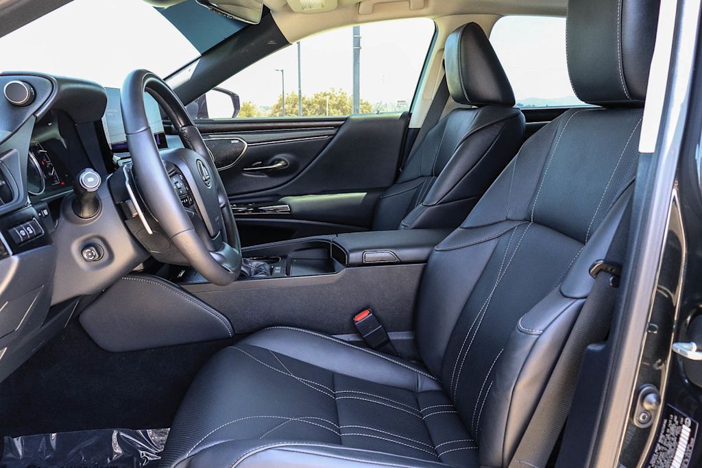 Thumbnail: 2025 Lexus ES - 11