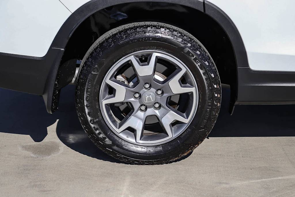 Thumbnail: 2023 Honda Passport - 22