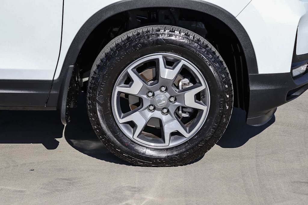 Thumbnail: 2023 Honda Passport - 6